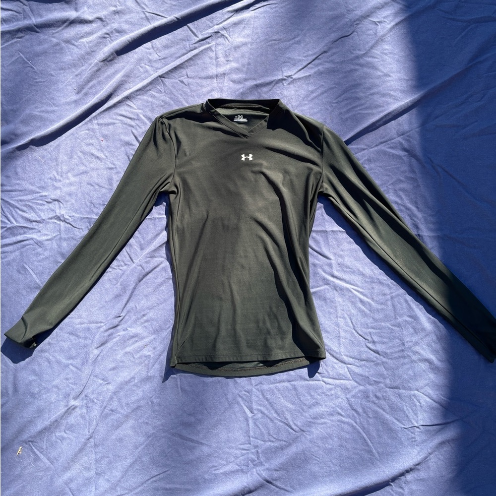 Medium Under Amour Dri-Fit Long Sleeve Shirt
